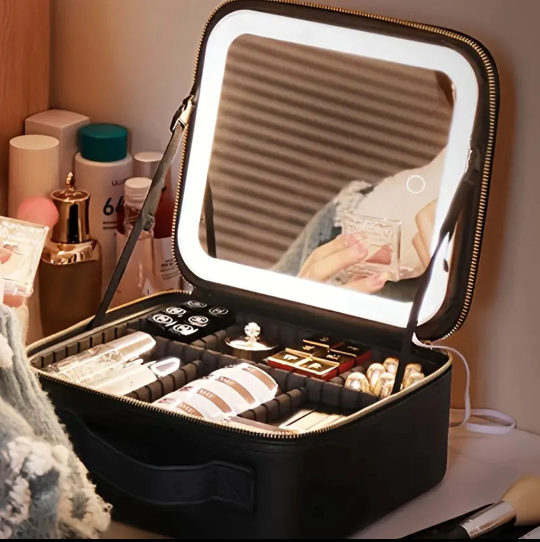 Makeup Bag with LED Mirror Travel Makeup Case for Women and Makeup Artists Cosmetic Organizer Large Make up Bags